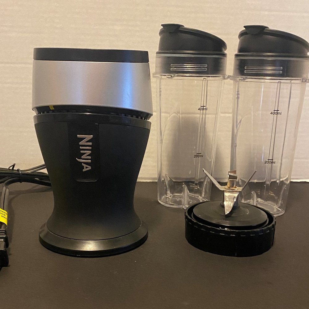 Ninja Nutri Personal Blender With 2 Cups & 2 Lids